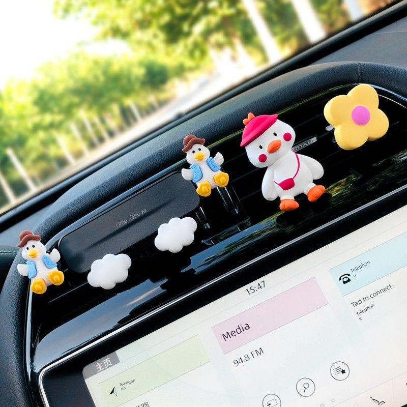 Car Phone Holder 2022 New Model Cute Cartoon Car Air Vent Decoration Navigation Support for Girls