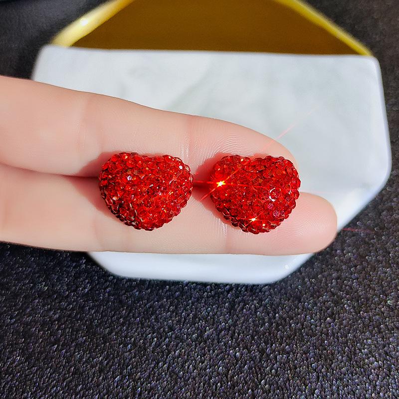 Pendientes versátiles de amor rojo, bonitos y elegantes pendientes de aguja de plata 925, diseño ligero y lujoso, ideales para Navidad y Año Nuevo.