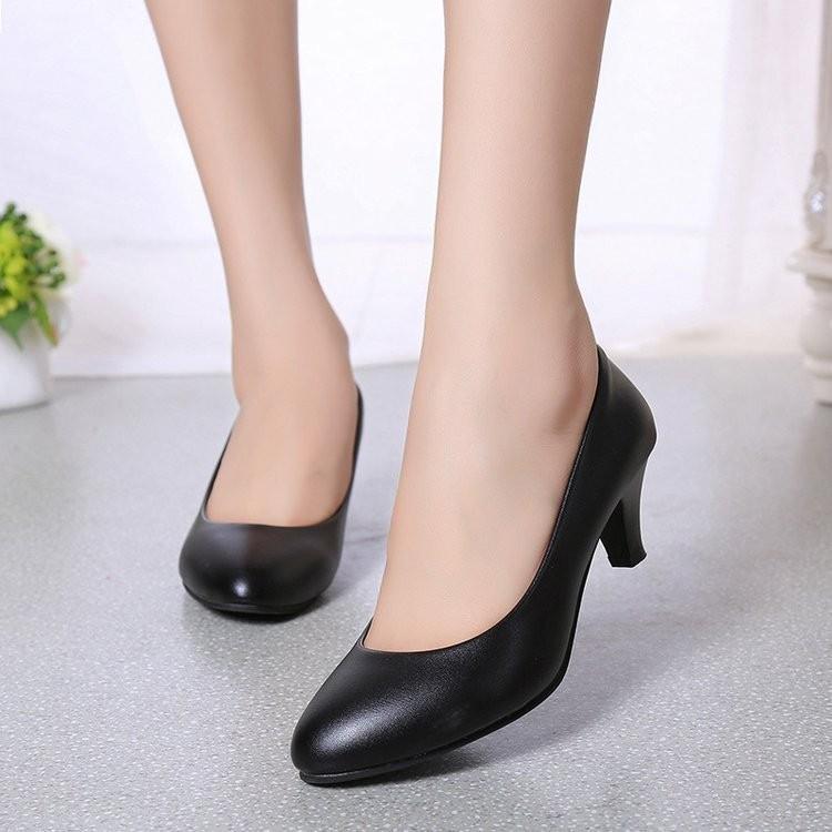 

Spring new Korean version softsided shoes thick high heels comfortable large size working pointed women s fourseason leather shoes matte size 34 чёрный