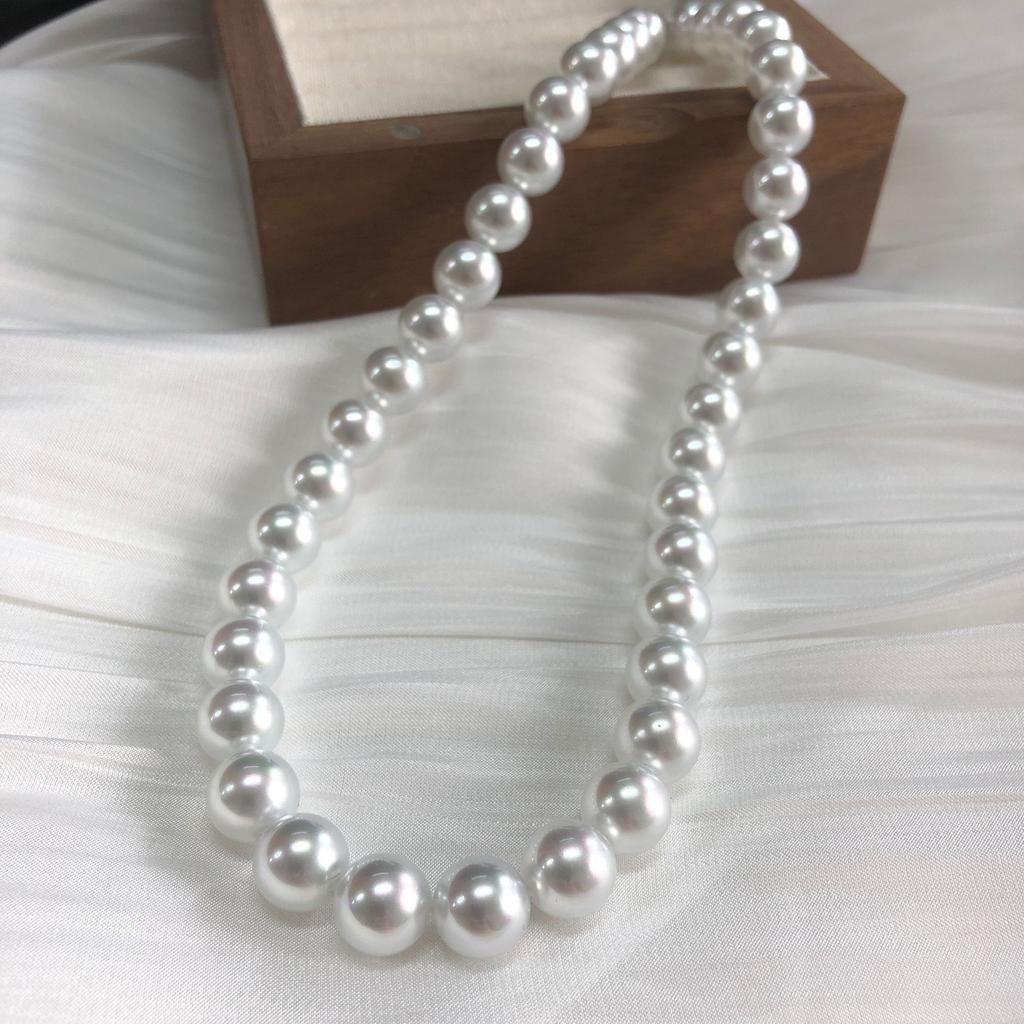 Round strong light artificial blue blood Australian white pearl necklace, cold with colored silver blue light collarbone chain