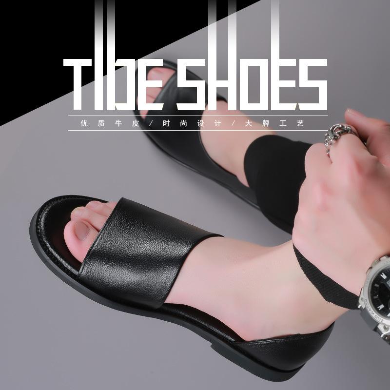 Men's sandals 2025 new leather sandals men's leather summer wear Roman sports leisure beach shoes trend