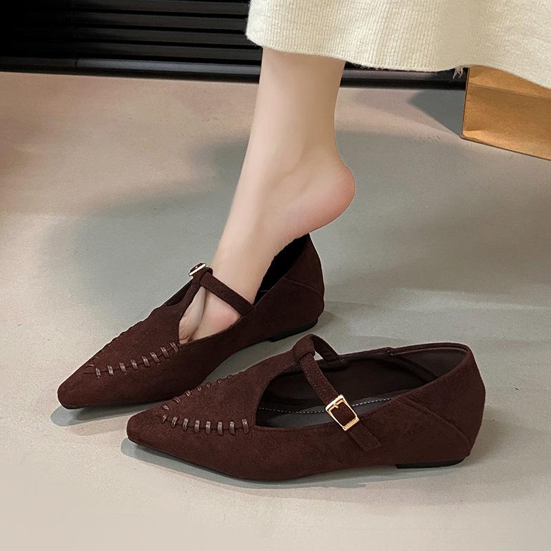 Retro pointed Mary Jane shoes women's 2025 autumn versatile temperament explosion autumn new daily women's shoes single shoes