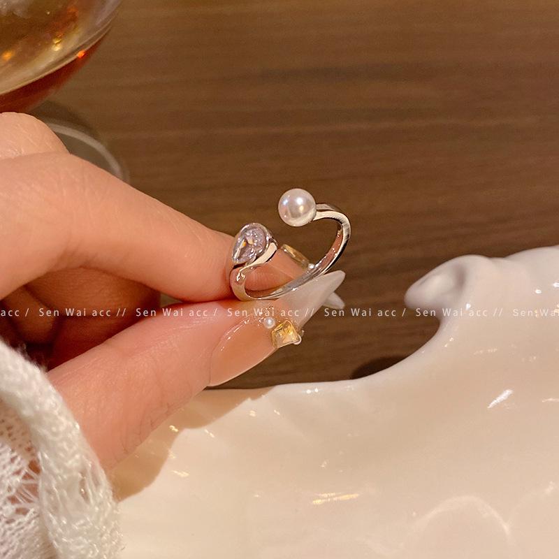 Korean Luxury Zircon Pearl Bow Ring - Vintage Niche Design, Women's Open Hand Jewelry