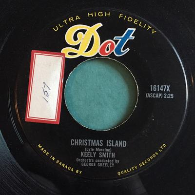7inch Record KEELY SMITH - Christmas Island / Silent Night 16147X Dot Records 1960 Canada Pop Used