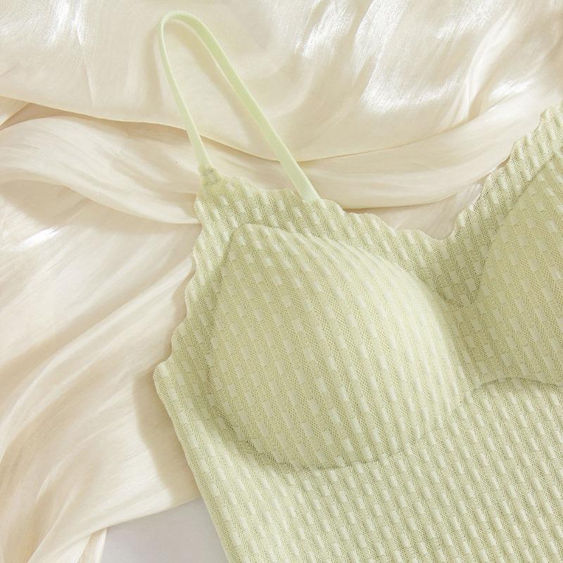 Podzimní a zimní krajka s tenkými špagetovými ramínky bez ocelových kroužků