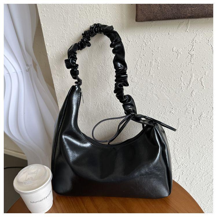 Design Sense French Single Shoulder Pleated Cloud Underarm Bag Fashionable Simple and High-end Women's Bag