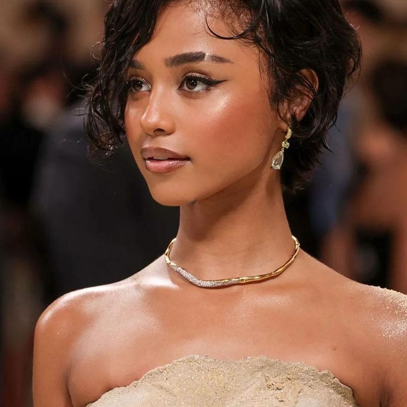 Tooxika Simple Personality Light Luxury Temperament Metal Irregular Lava Flash Diamond Collar Choker Necklace