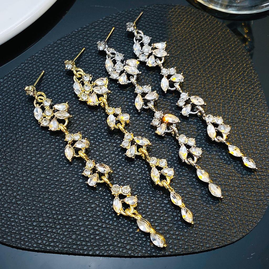 Luxury Flower Diamond Tassel Long Earrings: Elegant Alloy Leaf Design