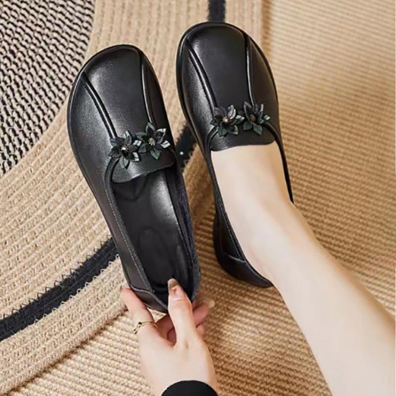 Shoes retro round head single shoes shallow mouth comfortable versatile one pedal women's shoes soft sole soft leather