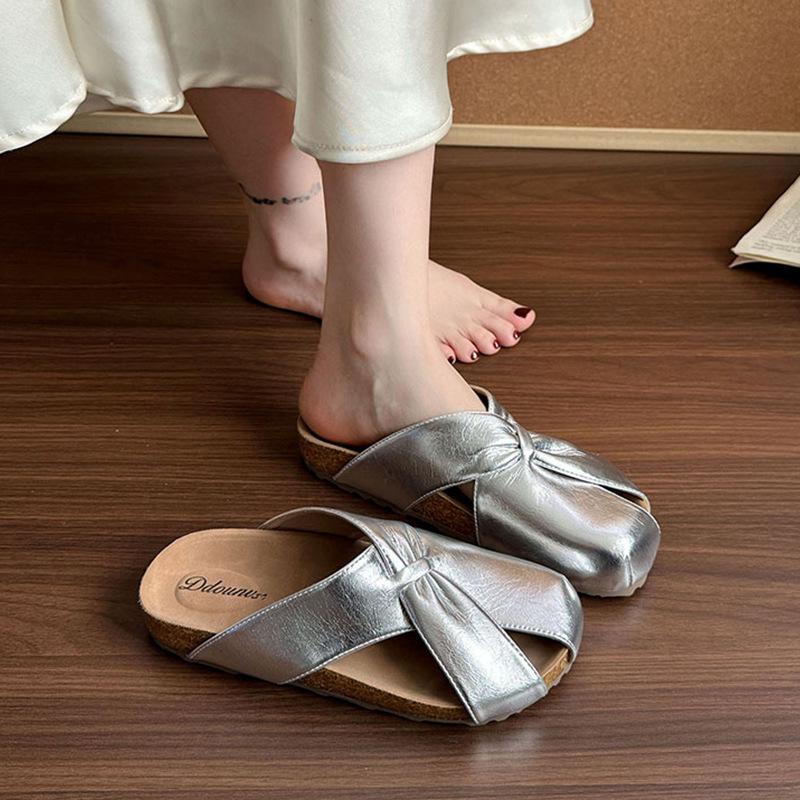 

Сумка с плоским дном, голова-полутапочки, женская уличная обувь, лето, новые универсальные повседневные юбки, приморские прохладные тапочки 40 серебряный