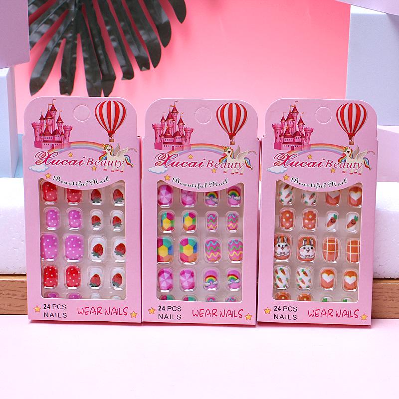 24-Piece Children's Press-On Nails: Self-Adhesive, Trendy Nail Art Stickers and Wearable Nail Accessories