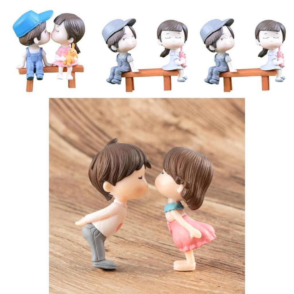 Charming Bench Couple Kissing Dolls Set For Exquisite Miniature Garden Decor