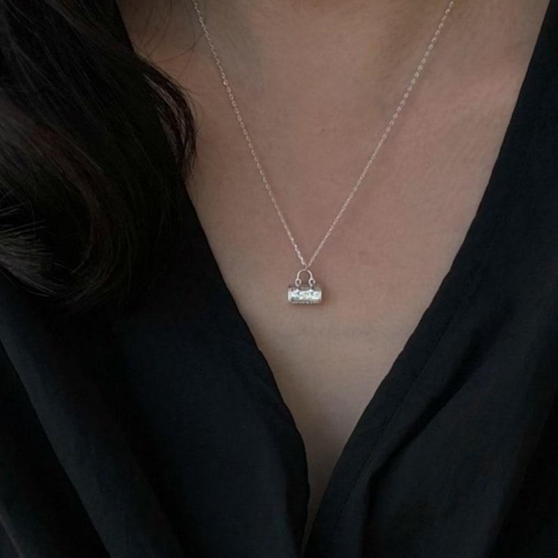 THE BORING Tote Bag Necklace