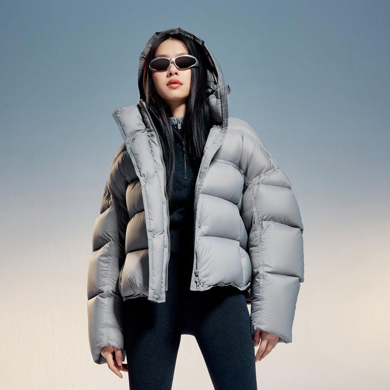 Womens Short Puffer Jacket Warm Lightweight Duck Down Coat Hooded Slim Fit Winter Outerwear