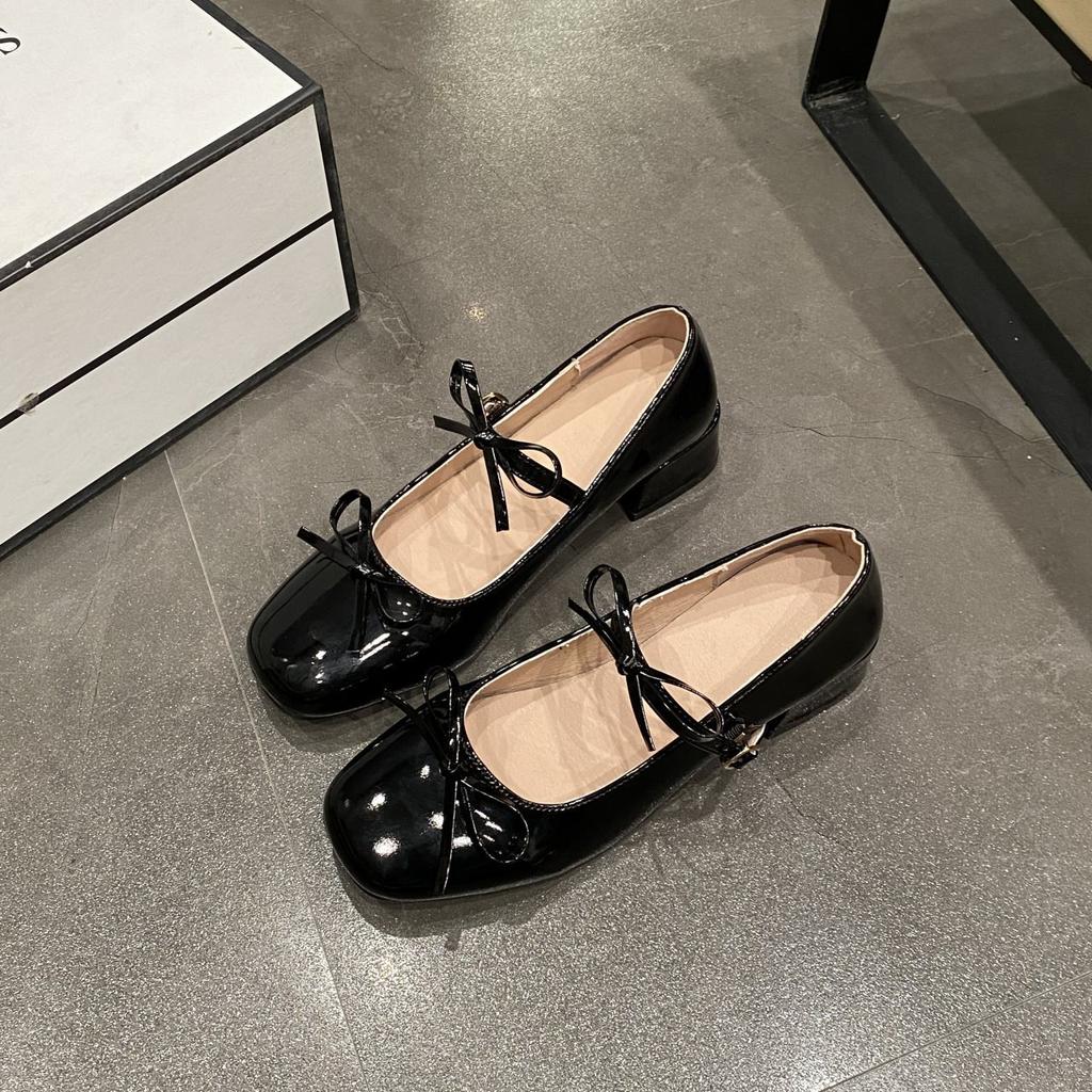 Light Mouth Square Head Small Leather Shoes One Word Thick Heel Single Shoes Bow 2025 Mary Jane Shoes Women'S Silver Spring New Models