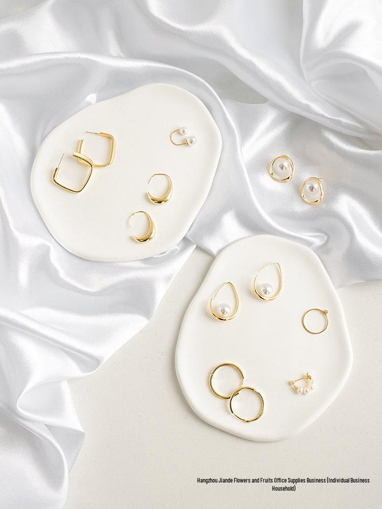 Creative Gypsum Disc Jewelry Props for Photography and Decoration
