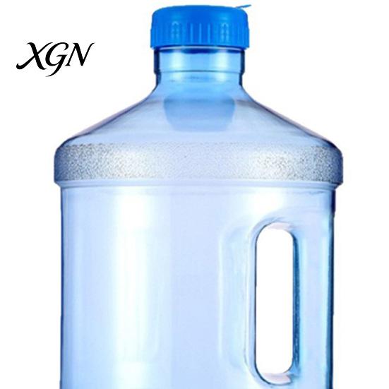 Food Grade Plastic Water Jug Reusable with Handle And Screw Top, 3.78L Capacity Portable Dispenser Bucket Dispenser, Bottle for Home Office