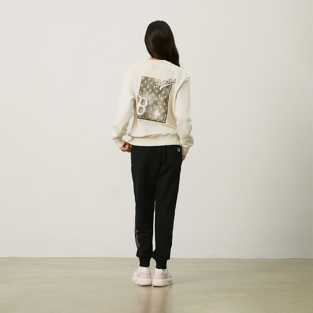 New MLB MONOGRAM Collection Boston Red Sox 24FW Long Sleeved Crew Neck Sweatshirt Unisex Hemp Cream 3AMTM1544-43CRM