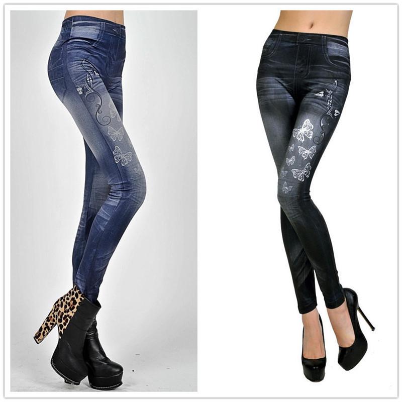 Imitation-Denim-Leggings mit Schmetterlingsdruck und Po-Lifting für Damen - Super elastisch, Neun-Punkt-Länge