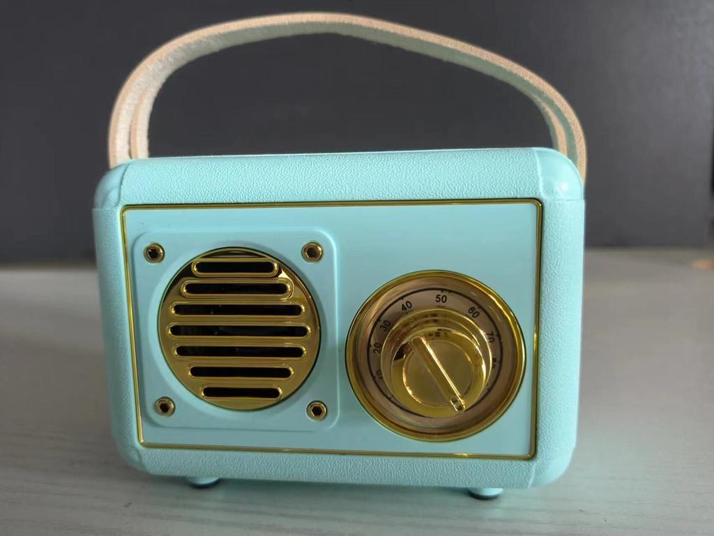 Retro FM Radio Portable FM Receiver Vintage Bluetooth Speaker Subwoofer TF/USB/Headphones Player Rechargeable Radios for Gift