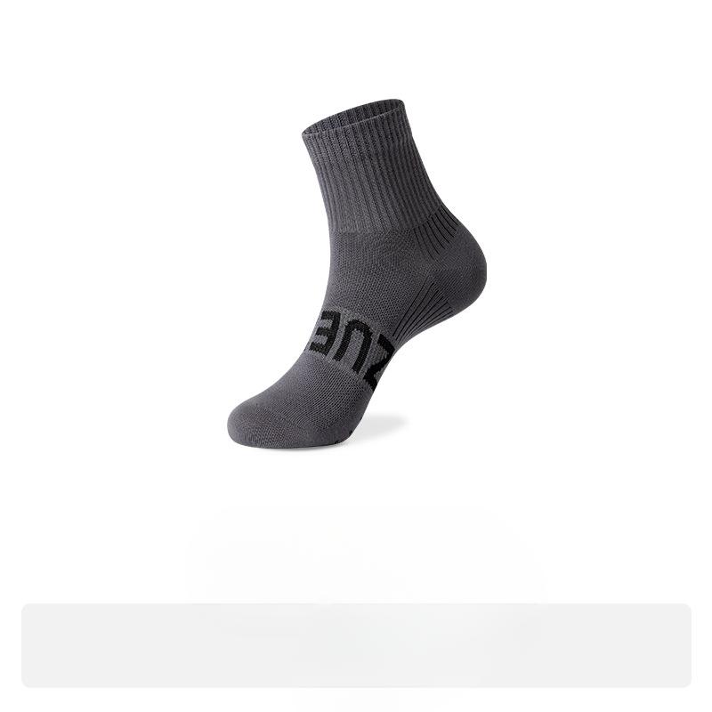 

Men Spring and Autumn Fashion New Sports Basketball Tube Cotton Socks 1 pair