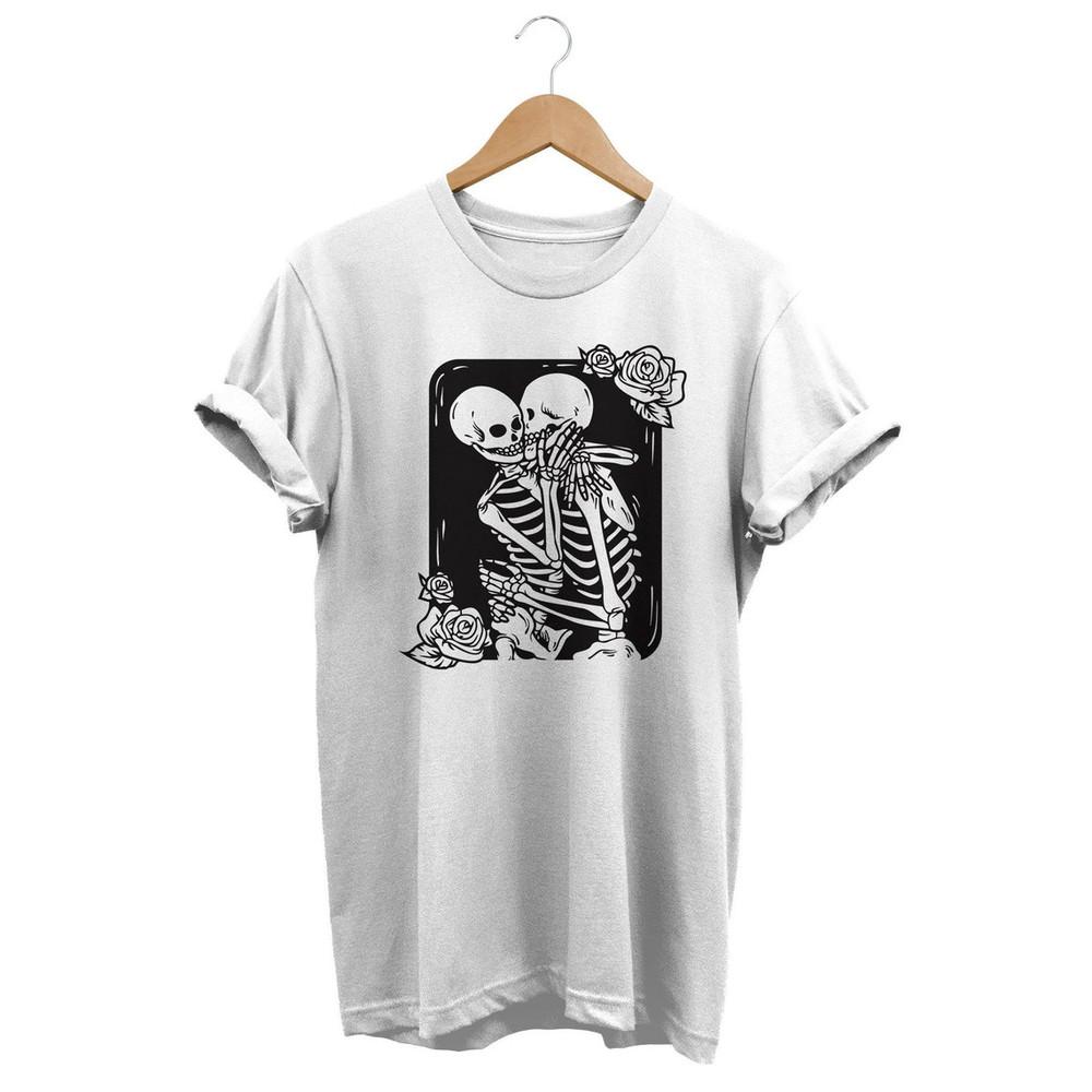 Skeleton Lovers Shirt, Goth Kiss T-shirt, Aesthetic clothing, Gothic Couple Tee,