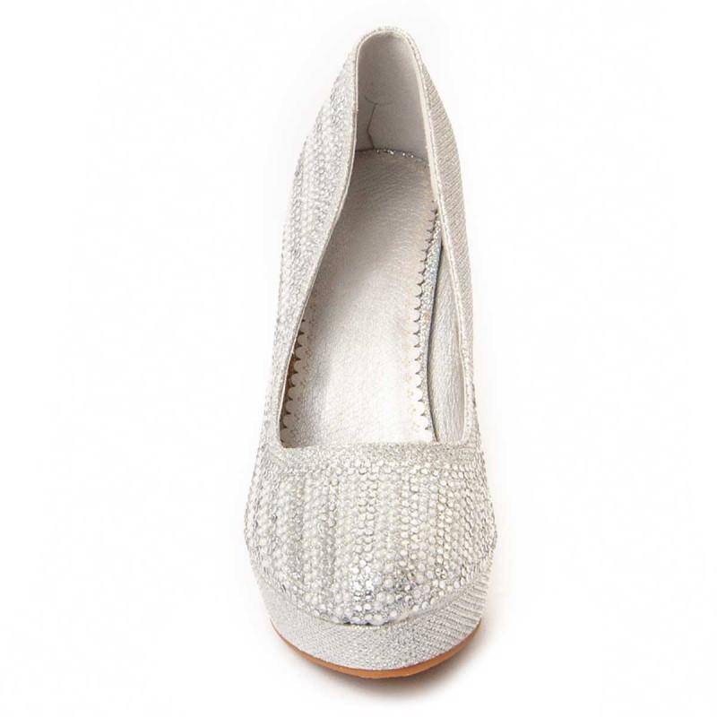 But na obcasie dla kobiety.  Montevita  Unne74  97854