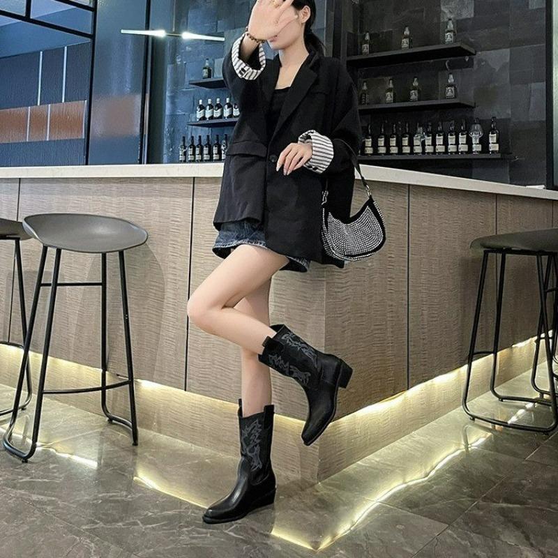 Coarse-heeled western boots women's autumn new with skirt retro pointed mid-boots high-heeled short boots