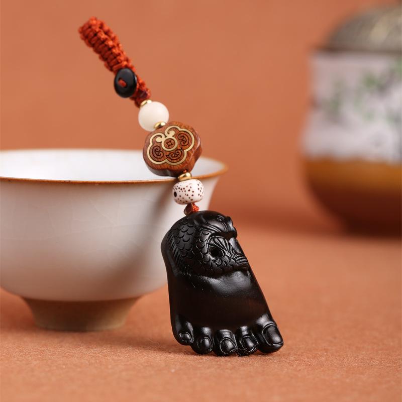 

Резьба по сандалу Удовлетворяет брелки для интернет-знаменитостей высокого класса, Плетеные вручную шнурки, Подвески с резьбой по дереву, Изделия ручной работы, Подарки Satisfied with fish