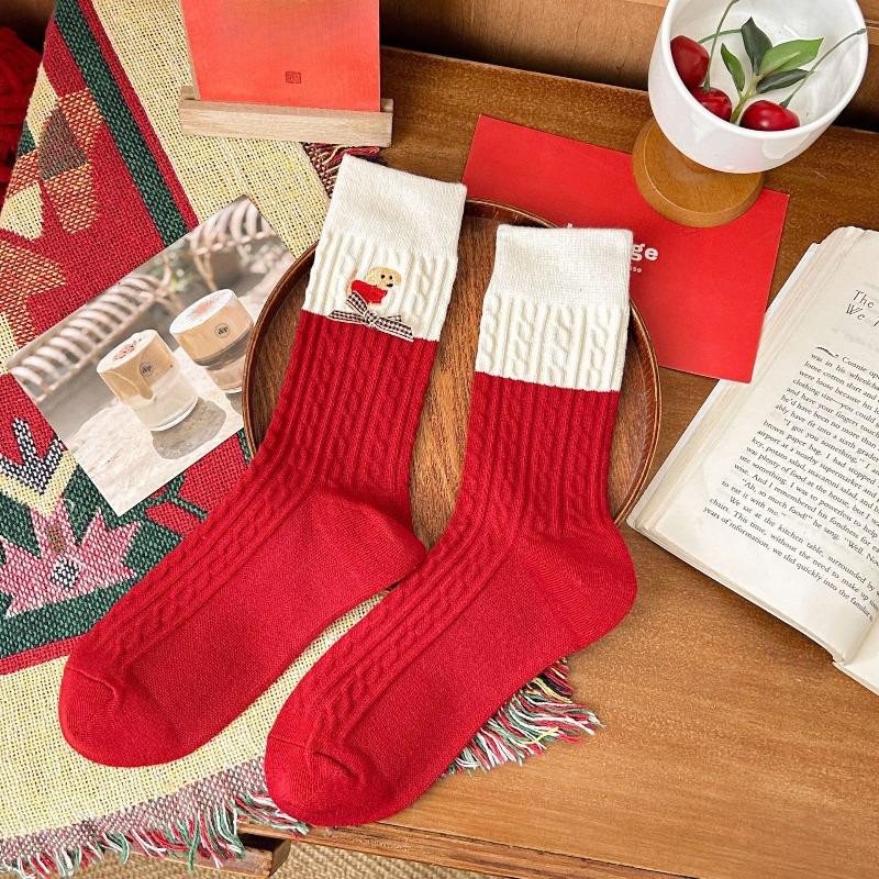 Female Autumn and Winter New Year Festival Sweet Cotton Dark Grain Cloth Mark Good Luck In Red Tube Socks