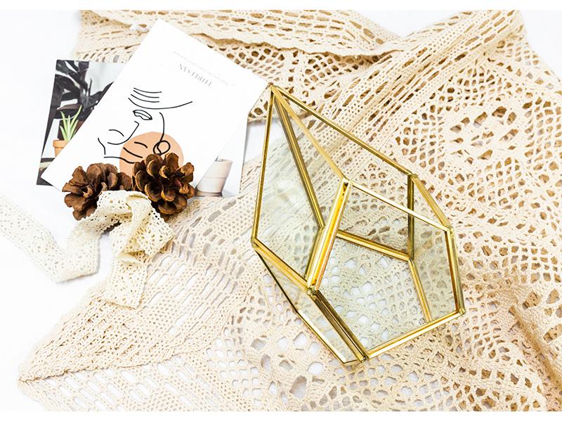 Geometric Glass Rhombus Greenhouse Ornament: European Wine Cabinet Micro Landscape & Preserved Flower Pot Craft