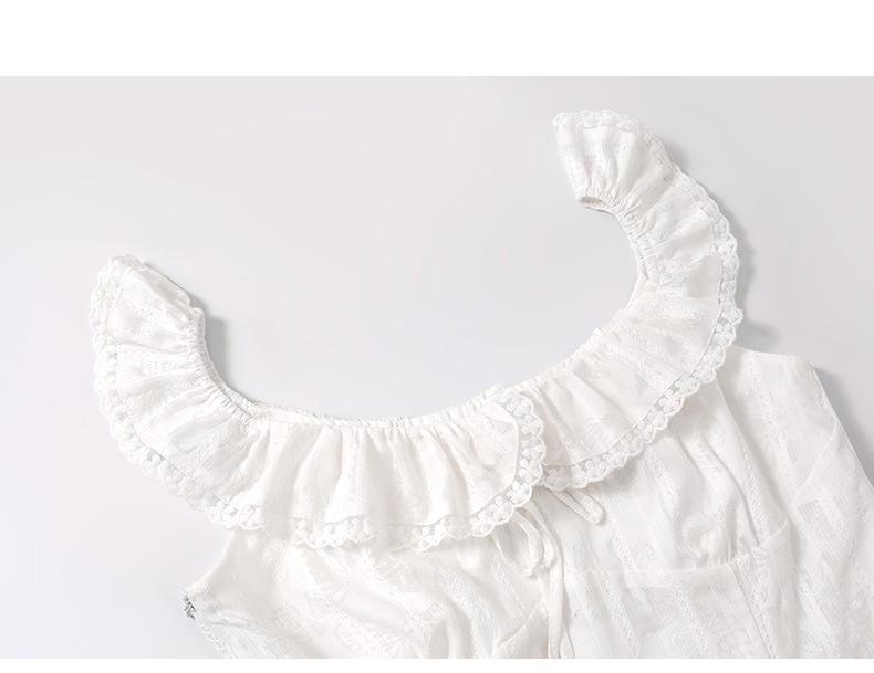 Elegant White Cap-Sleeve Dress: Beautiful Waist-Cinching Petite Short Dress In Old Money Style, Perfect for First Love Moments.