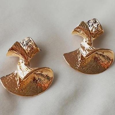 Women's Unique Style 18K Twisted Metal Earrings