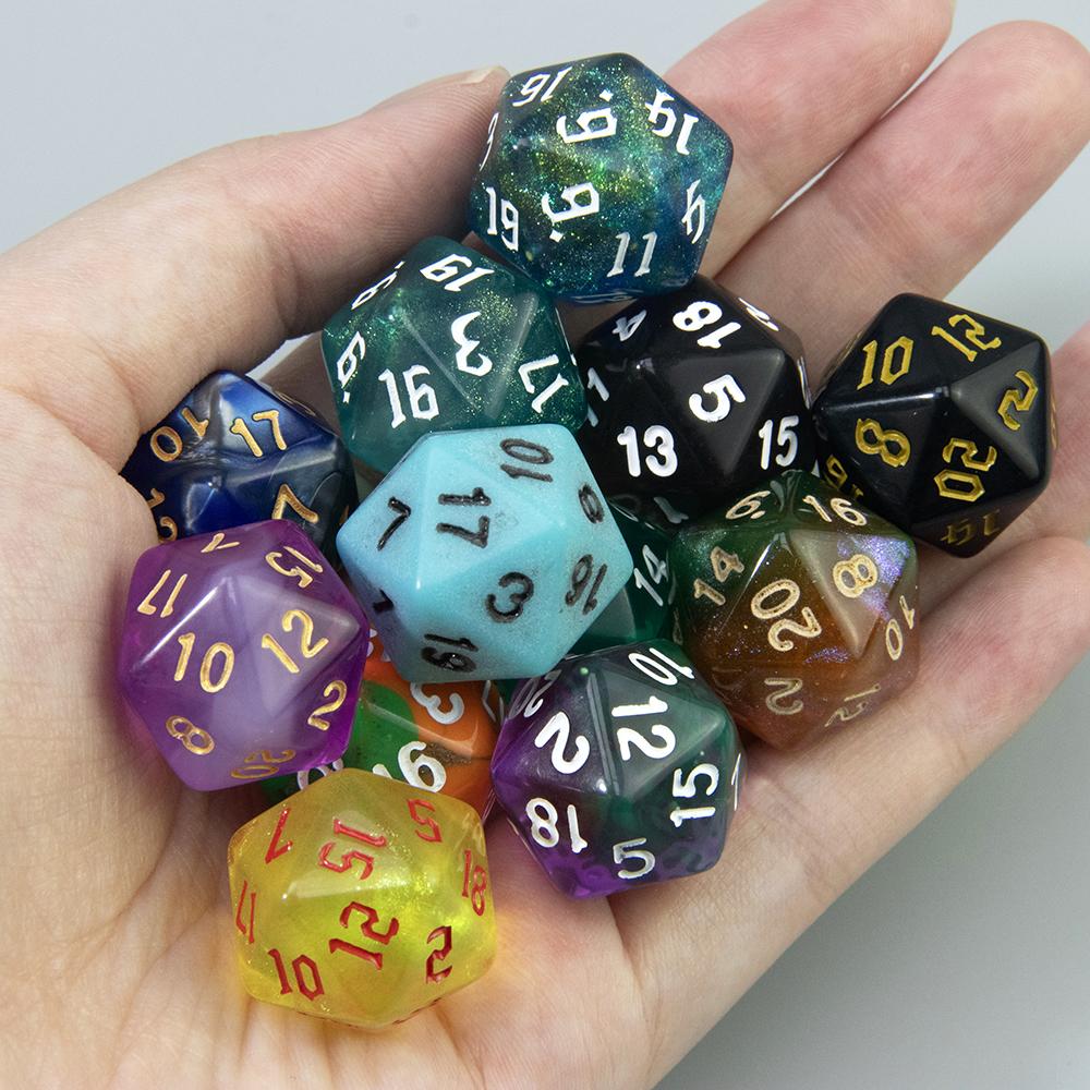 10 Stück Zufällige Polyedrische Kunststoffwürfel D4/D6/D8/D%/D10/D12/D20 Verschiedene Farbvarianten für DIY Tischspiel DND Brettspiel