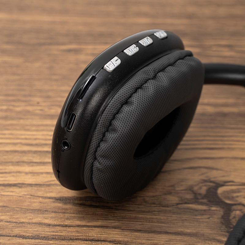 P9 Over-Ear Bluetooth Headphones with Microphone and Large Battery - Perfect for Students