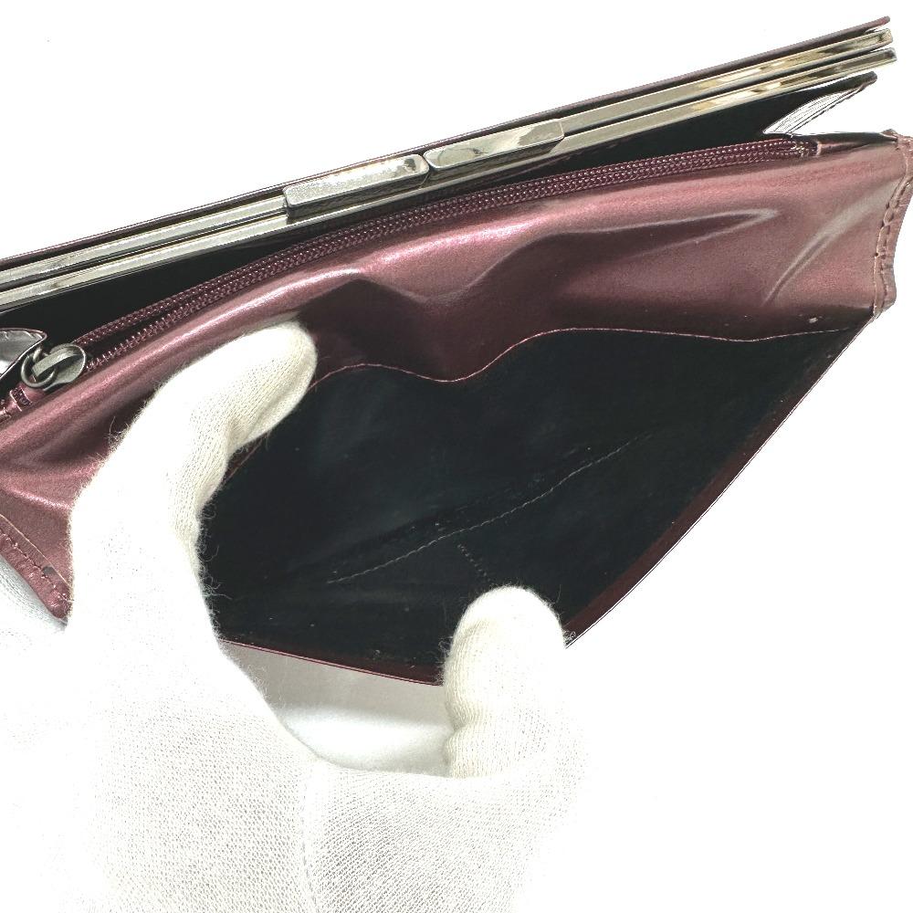 Yves Saint Laurent Carteira Longa Bifold com Fecho de Beijo com Padrão YSL por todo