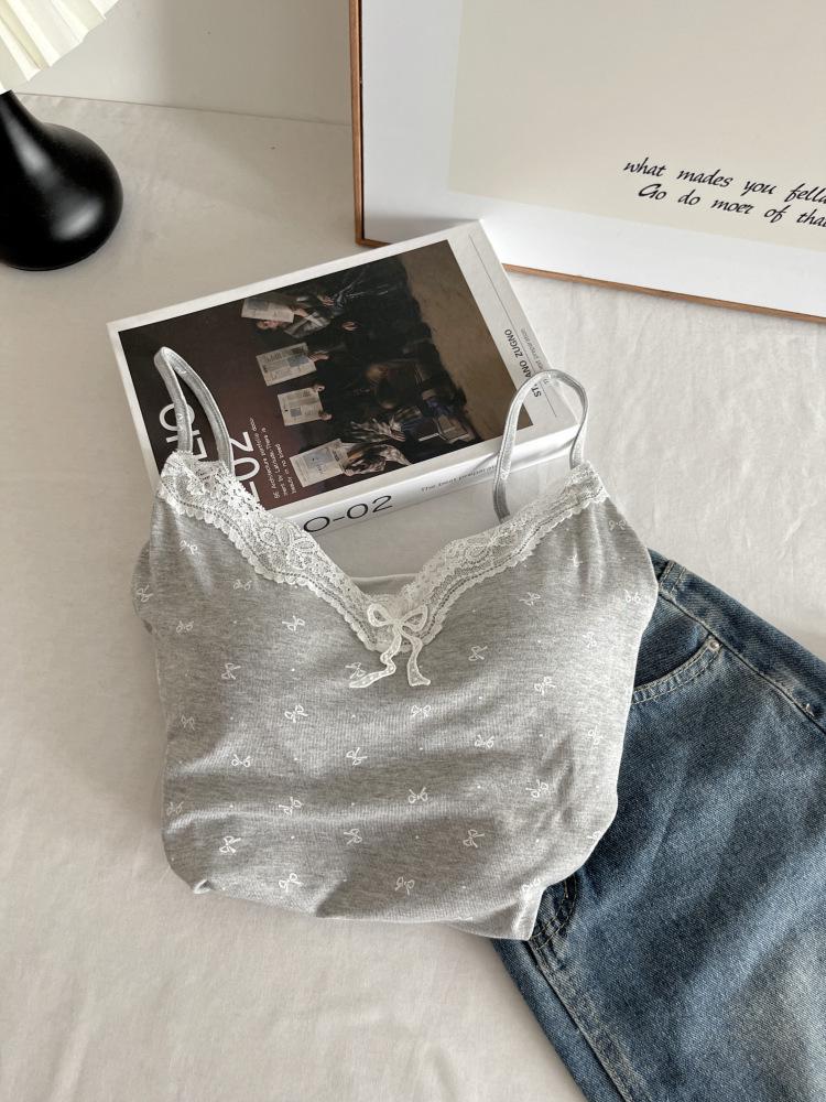 Floral Lace Strap Camisole with Built-in Bra - Sleeveless Top, Niche Design (7017) One Size серый/цветочный