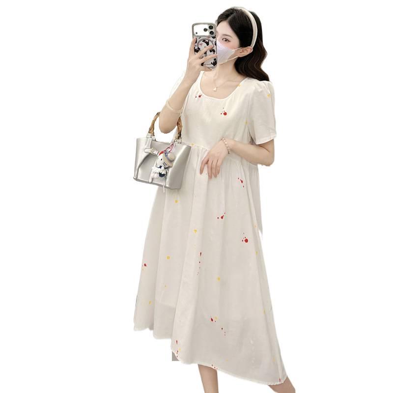 2026 Summer White Short Sleeve Maternity Wear: Simple, Loose, and Slimming Design