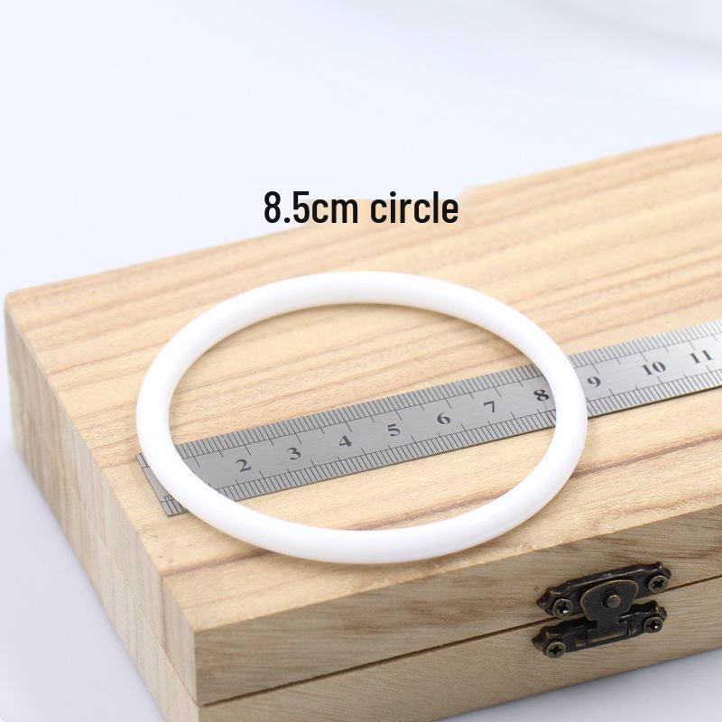 White Round Heart-shaped Plastic Ring for DIY Crafts and Dreamcatchers