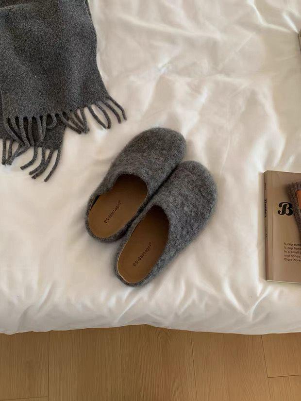 Fashion Winter 2026 Fashion Women's Shoes Comfortable Plush Velvet Warm Slippers Home Non-slip Lightweight Soft-soled Indoor slippers