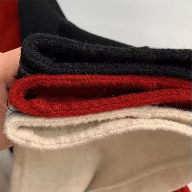 Black Horn Buttoned Coat for Women Autumn and Winter Solid Color Loose Fashion Coat Hepburn Style Woolen Coat