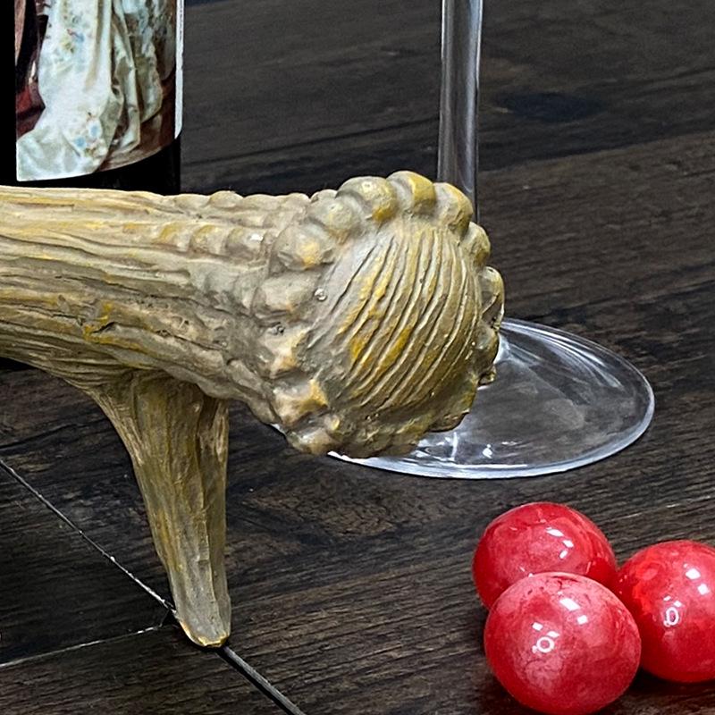 Retro American Wine Cabinet Decor: Creative Desktop & Living Room Ornaments
