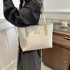 Womens Large Straw Tote Bag With Zipper Inner Pocket For Daily Casual Use
