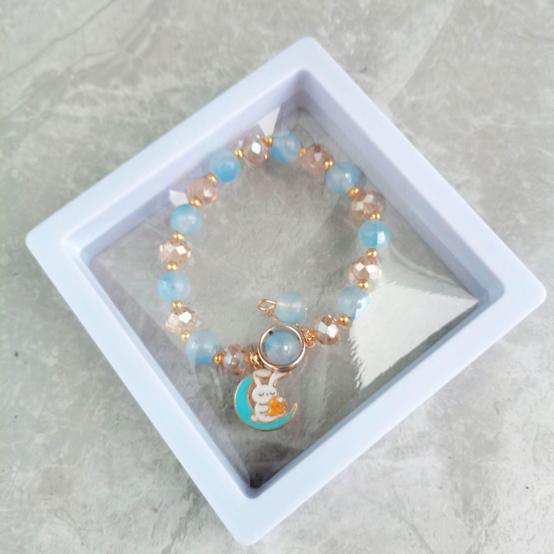 

Барвистий браслет із кристалами льоду. Bag