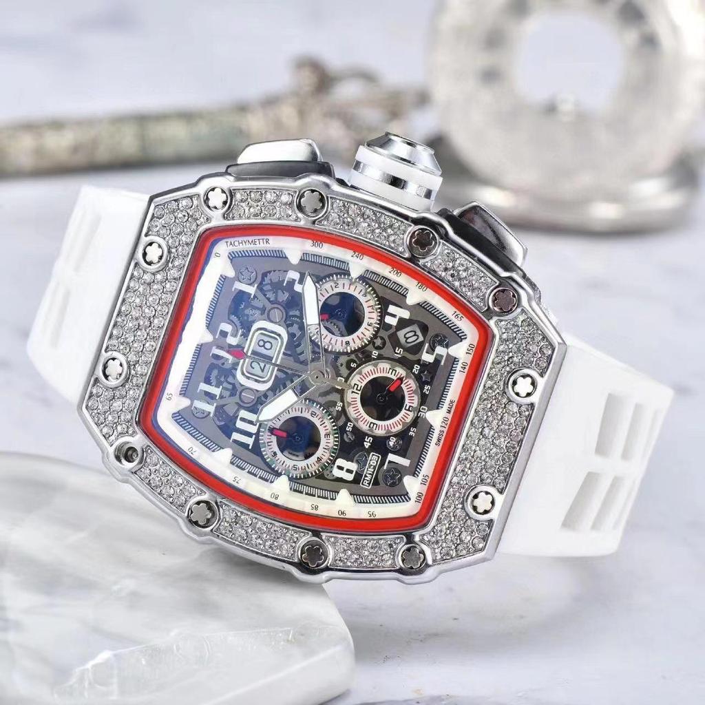 2020 European-American Diamond Skull Six-Hand Quartz Barrel Men's Watch