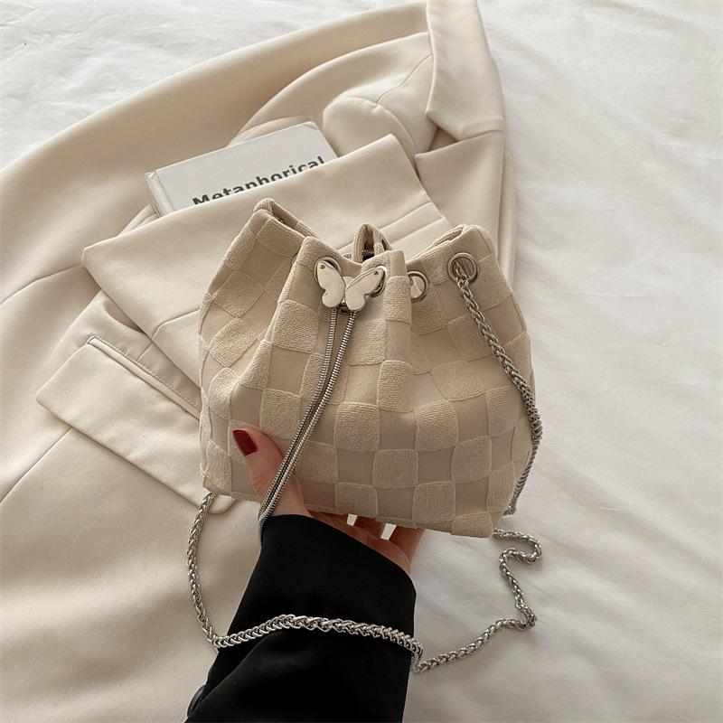 

2025 summer new fashion woven portable shoulder crossbody bucket bag women s bag supports a large number of foreign women s bags