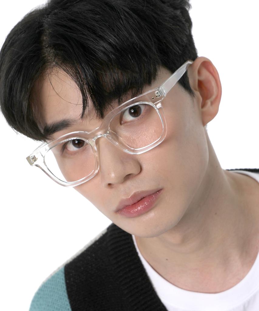 Eseubika Sbka Lush-C02 Blue Light Blocking Horn-Rimmed Glasses
