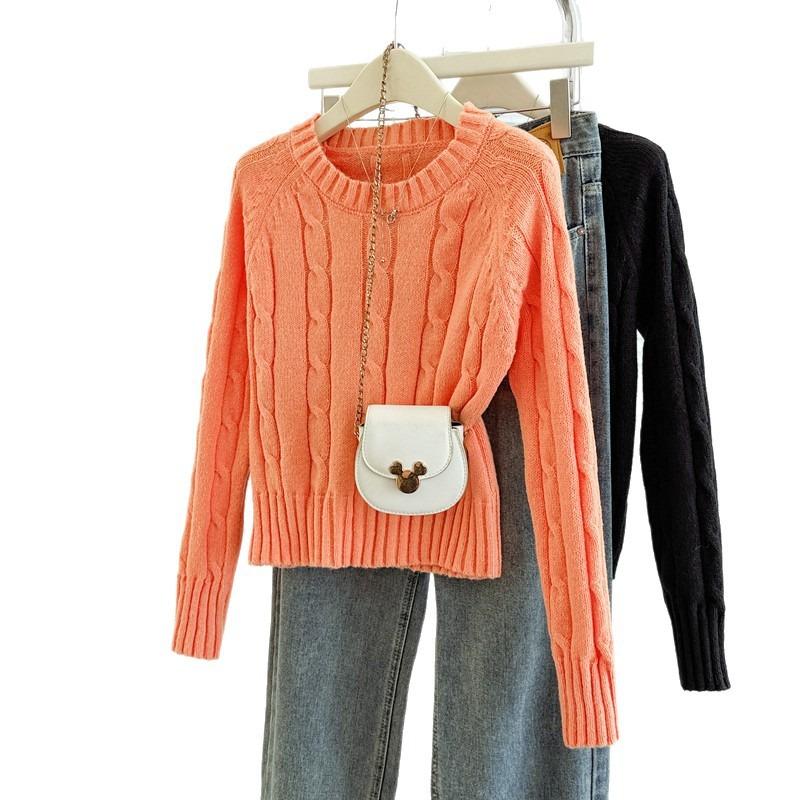 New Autumn and Winter Sweater Women's Retro Twist Short Long-sleeved Round Neck Pullover Bottoming Knitted Sweater Women