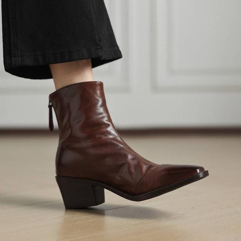 Korean version of medium heel leather pointed fashion boots women's large size square heel comfortable cowhide women's boots rear zipper medium bo