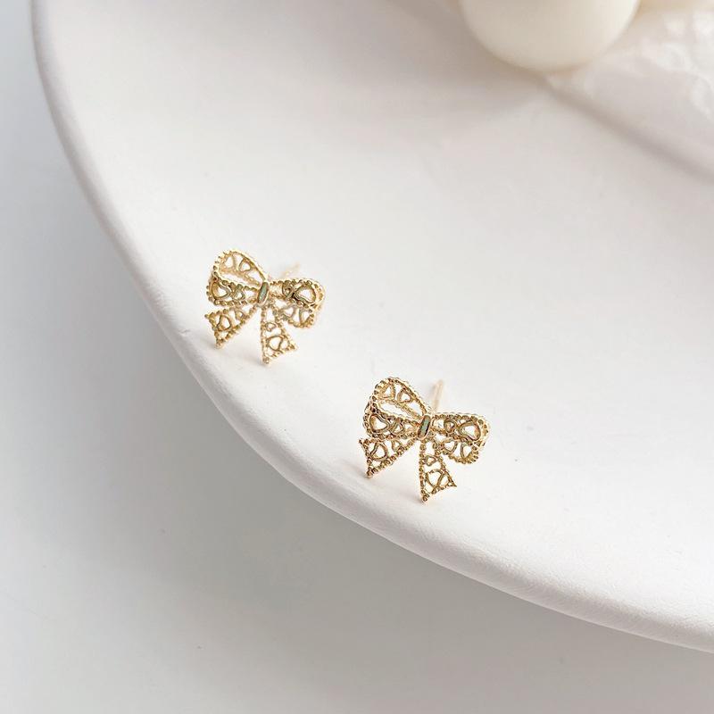 2021 Bow & Lace Heart Earrings: Sweet, Niche Design for a Girlish Charm